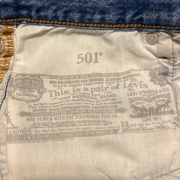 LEVI'S Premium 501 High Rise Buttonfly Distressed Denim Shorts Size 27 - Picture 7 of 11